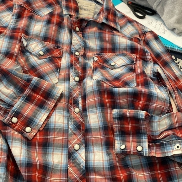 American Eagle Outfitters full snap button up longsleeve plaid pocket shirt xs - Picture 6 of 13